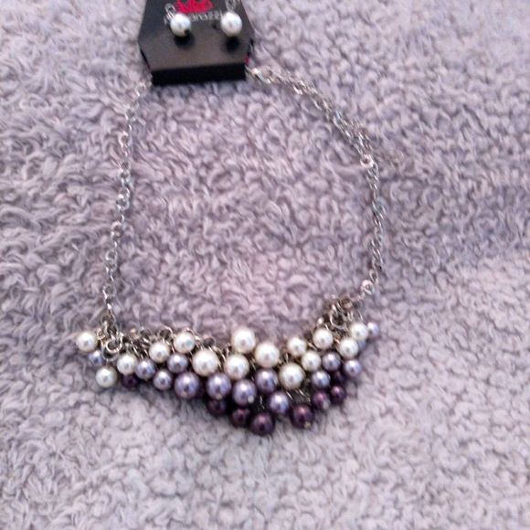 Beaded chain with earrings